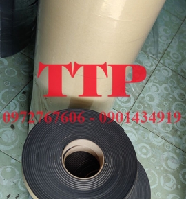 Ron xốp eva 1 mặt keo 20mmx4mmx10m